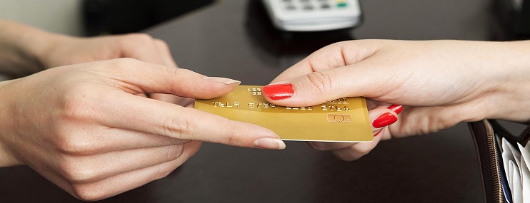Безналичный расчёт кредитной картой