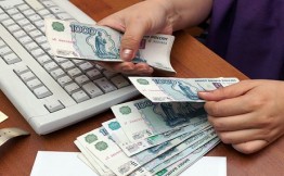 Президент подписал закон о повышении размера минимальной зарплаты в РФ
