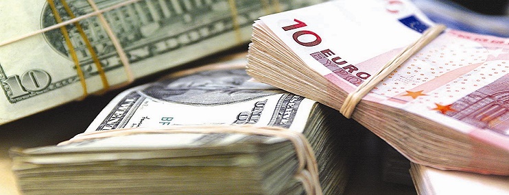 ЦБ РФ поднял курс доллара и евро