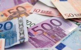 Курс евро «сорвал планку» в 69 рублей