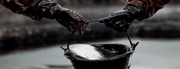 Саудовская Аравия призывает сократить добычу нефти